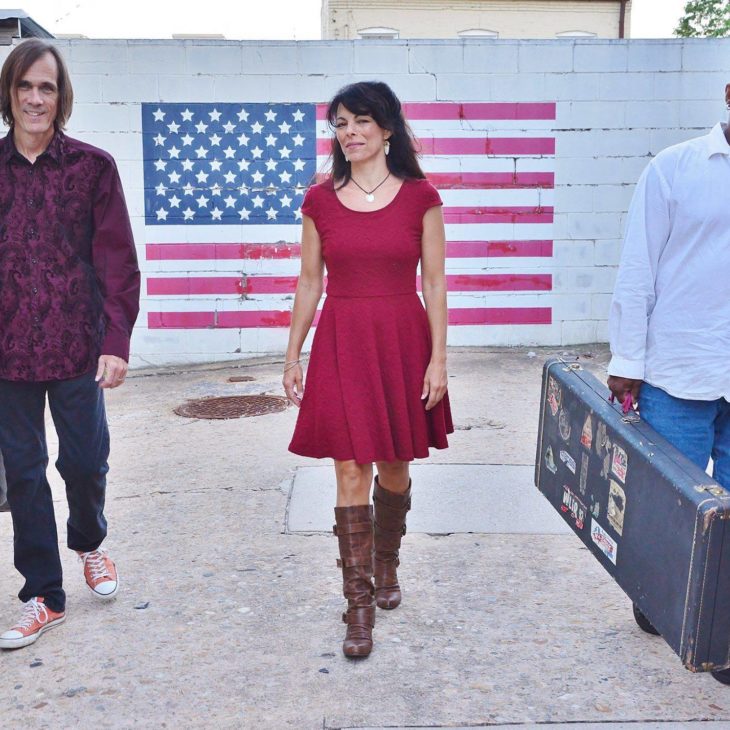 Live Music: Saturdays 6-7:30 pm
